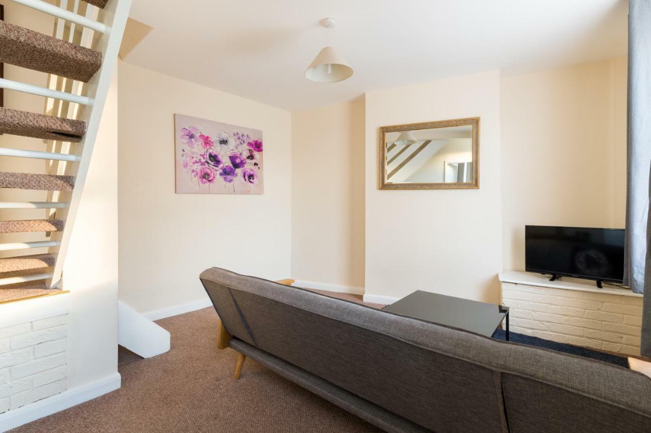 Well Presented 2 Bedroom House - Sleeps Four Leamington Spa Exterior foto